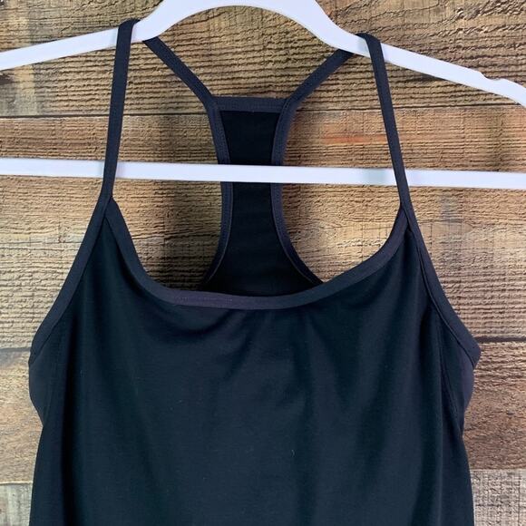 Fabletics Black Racerback Tank Top Gray Shelf Bra Size Small - Picture 2 of 4